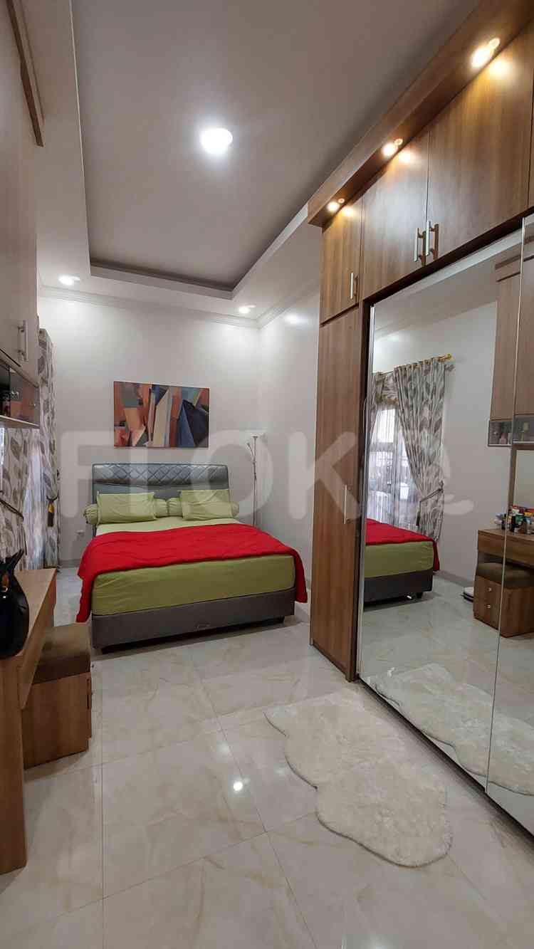 Dijual Rumah 3 BR, Luas 160 m2 di Taman Pulo Indah Penggilingan, Cakung 8