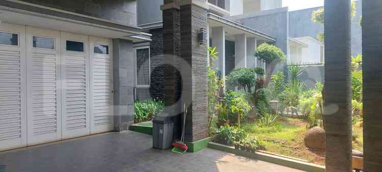 Disewakan Rumah 4 BR, Luas 400 m2 di Kota Wisata, Cibubur 5