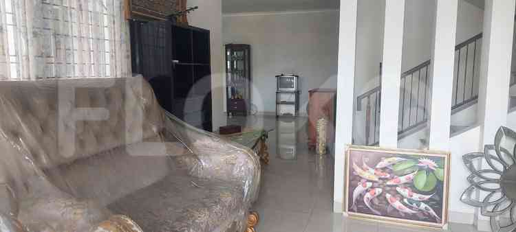 Disewakan Rumah 4 BR, Luas 400 m2 di Kota Wisata, Cibubur 7