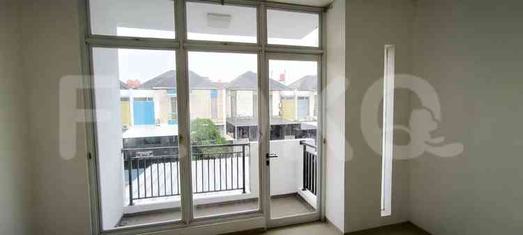 Dijual Rumah 4 BR, Luas 181 m2 di Metland, Cibubur 7