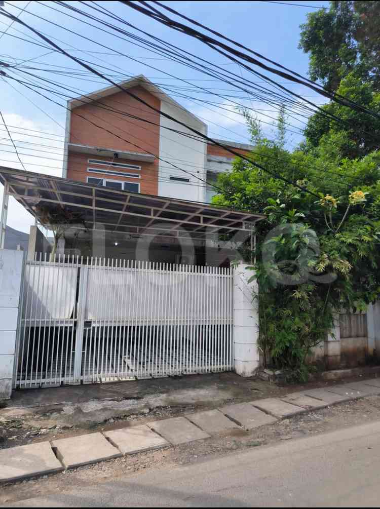 Dijual Rumah 4 BR, Luas 144 m2 di Cipayung, Pasar Rebo 1