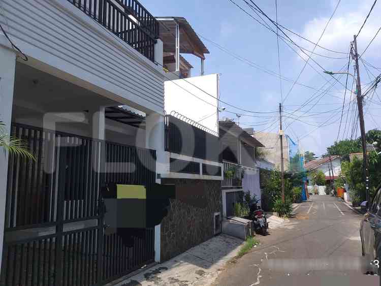 Dijual Rumah 4 BR, Luas 150 m2 di Rawamangun, Jl Ekor Kuning, Pulo Gadung 3