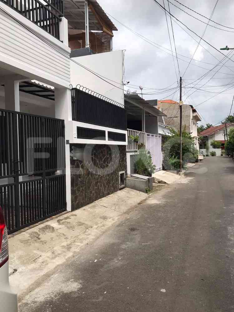 150 sqm, 4 BR house for sale in Rawamangun, Jl Ekor Kuning, Pulo Gadung 2