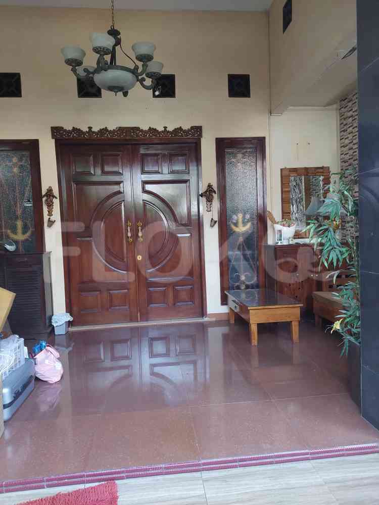 Dijual Rumah 3 BR, Luas 160 m2 di Metland, Menteng 1