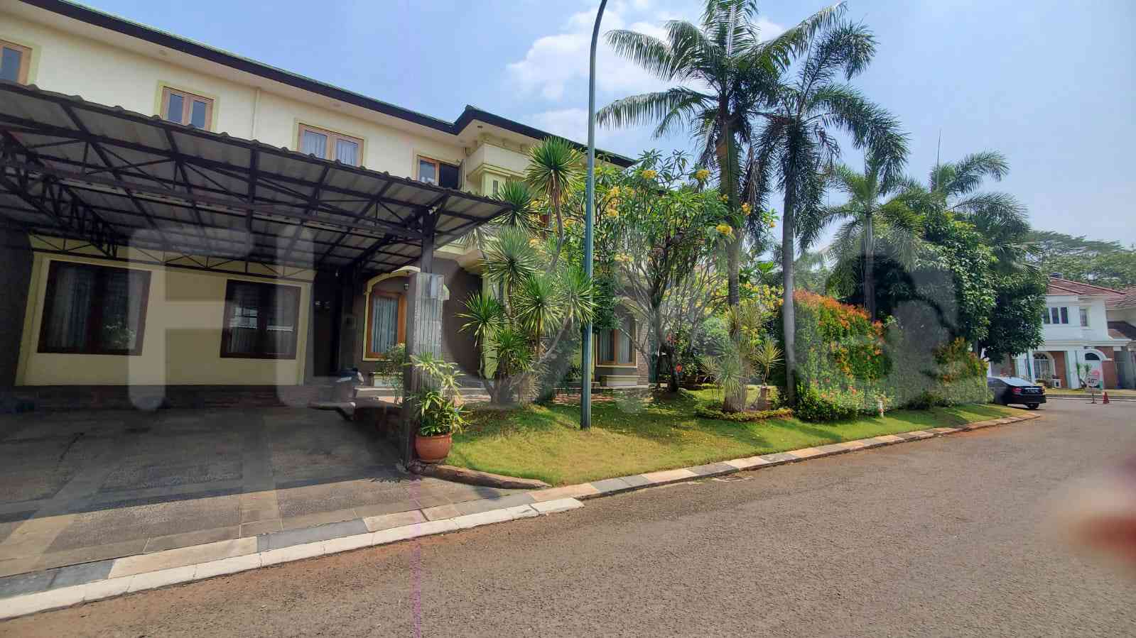 Dijual Rumah 4 BR, Luas 700 m2 di Kota Wisata Cluster Monaco, Cibubur 2