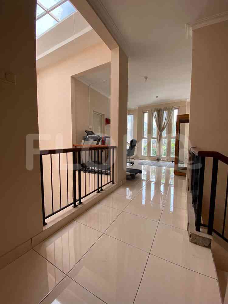 200 sqm, 4 BR house for rent in Kota Wisata, Cibubur 6