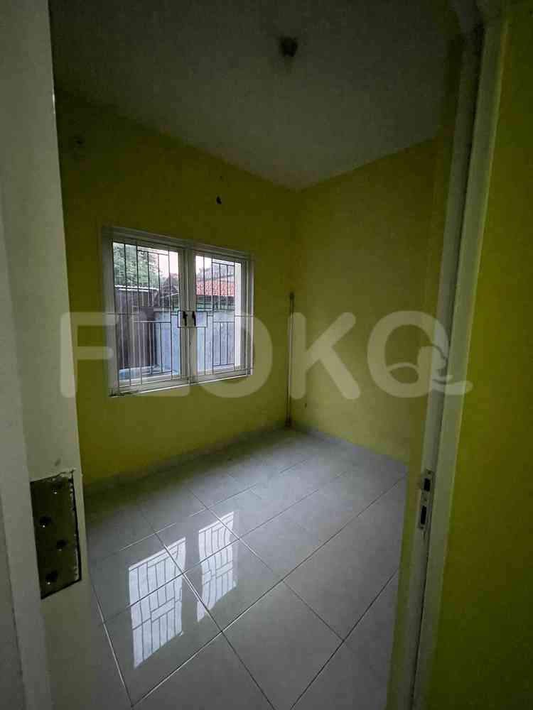 Disewakan Rumah 3 BR, Luas 130 m2 di Kota Wisata, Cibubur 8