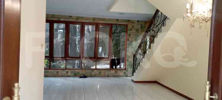 Disewakan Rumah 4 BR, Luas 150 m2 di Rafles Hills Cibubur, Cibubur 3