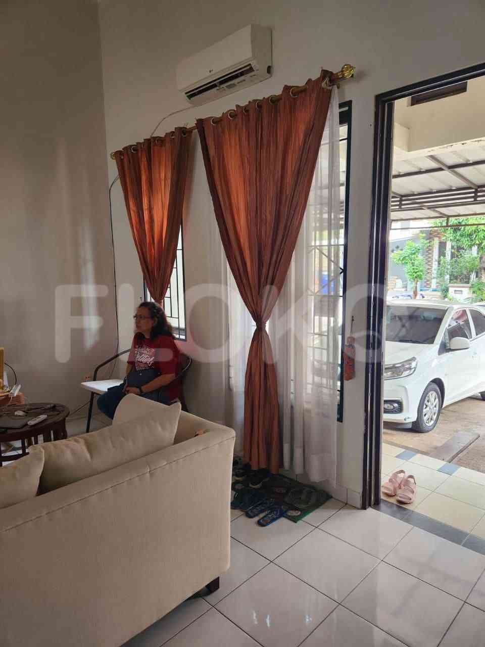 Dijual Rumah 2 BR, Luas 88 m2 di Legenda Wisata, Cibubur 1