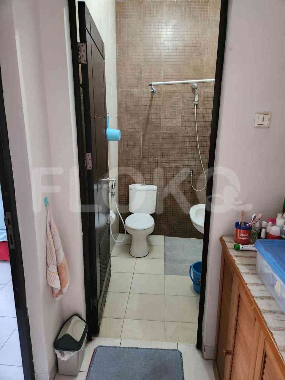 Dijual Rumah 2 BR, Luas 88 m2 di Legenda Wisata, Cibubur 11