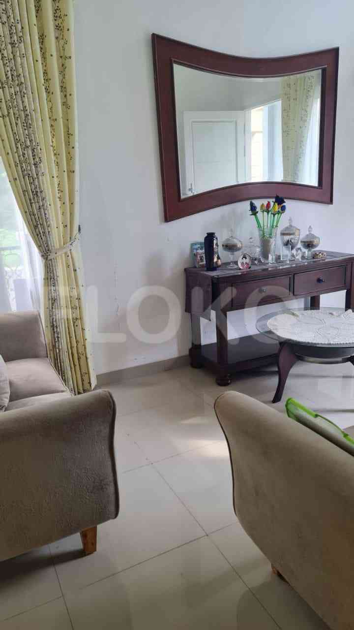 Dijual Rumah 2 BR, Luas 80 m2 di Legenda Wisata, Cibubur 4