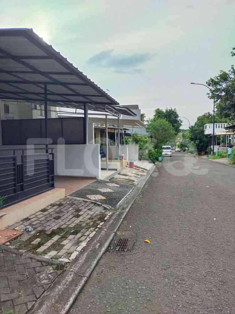 70 sqm, 2 BR house for sale in Kota Wisata, Cibubur 3