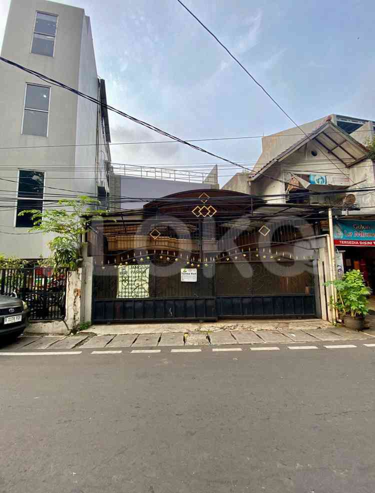 323 sqm, 13 BR house for sale in Senen, Senen 3