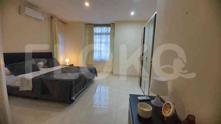 Disewakan Rumah 4 BR, Luas 220 m2 di Cluster Mediterania Golf 1, Sentul 6