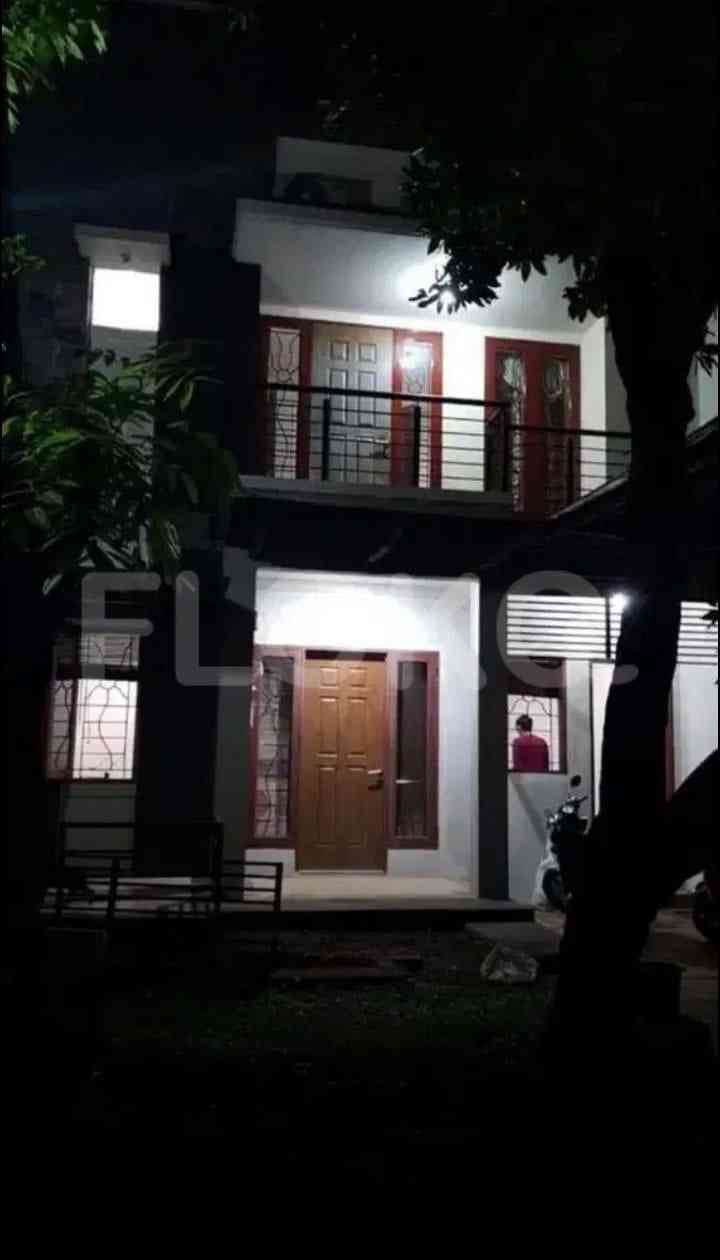 120 sqm, 3 BR house for rent in Raffles Hills, Cibubur 3