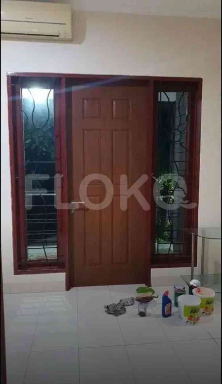 Disewakan Rumah 3 BR, Luas 120 m2 di Raffles Hills, Cibubur 4