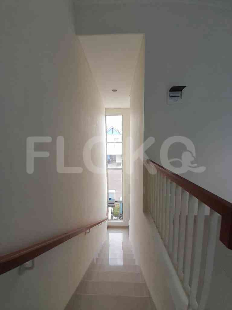 72 sqm, 3 BR house for sale in Suvarna Sutera, Tangerang 9