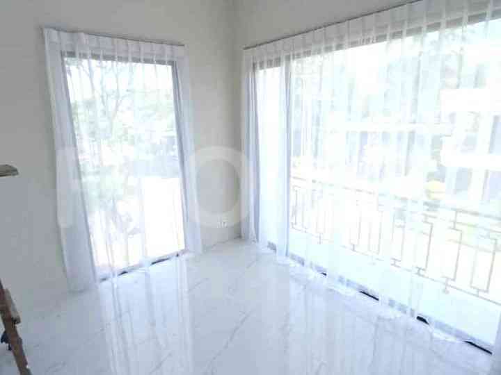 Dijual Rumah 4 BR, Luas 290 m2 di Foresta BSD, BSD 5