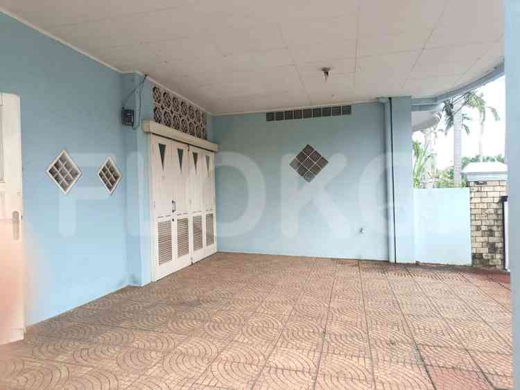 300 sqm, 5 BR house for rent in Kemang Pratama 2, Bekasi Selatan 17