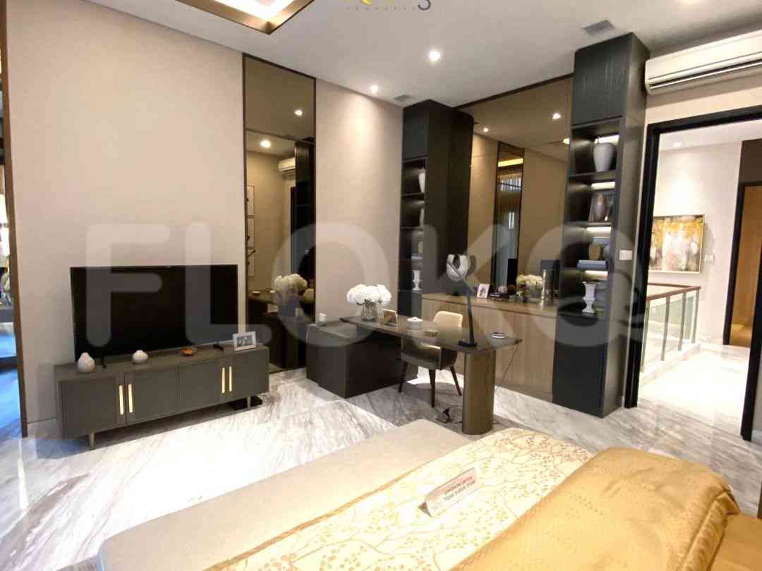 Dijual Rumah 4 BR, Luas 233 m2 di Kota Mandiri, Gading Serpong 10