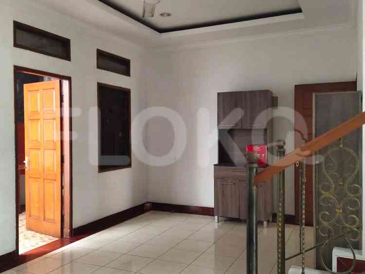 Disewakan Rumah 3 BR, Luas 150 m2 di Kemang Pratama, Bekasi 2