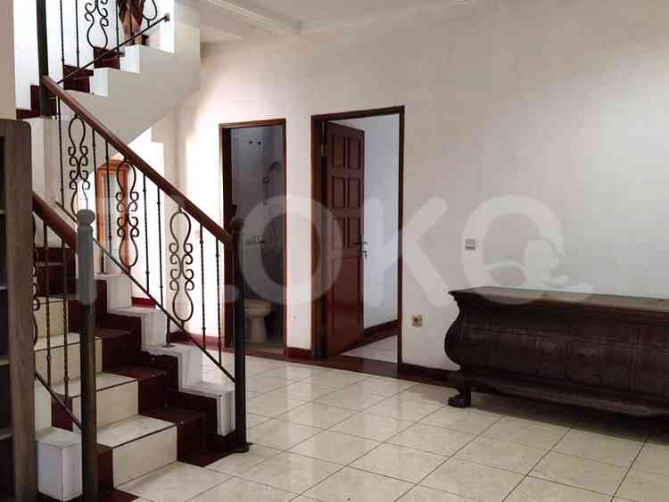 Disewakan Rumah 3 BR, Luas 150 m2 di Kemang Pratama, Bekasi 4