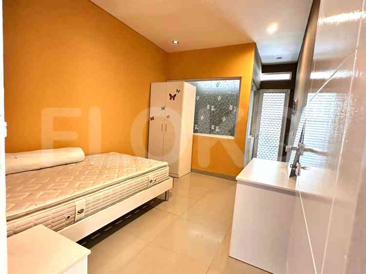 Disewakan Rumah 3 BR, Luas 240 m2 di Cluster Palm Summarecon, Bekasi 6