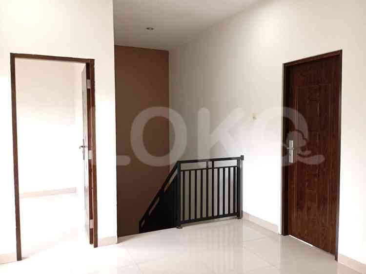 Disewakan Rumah 3 BR, Luas 130 m2 di Green Rakha Kukusan, Depok 5