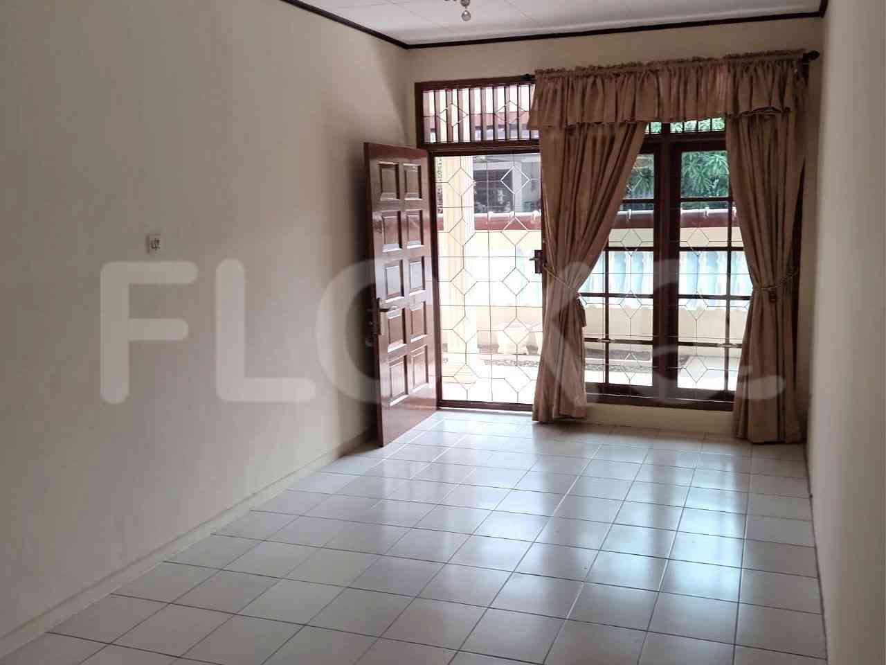 200 sqm, 4 BR house for rent in Cinere, Cinere 3