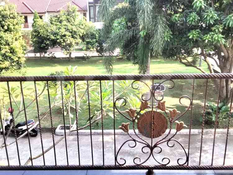 Disewakan Rumah 3 BR, Luas 175 m2 di Cinere, Cinere 12