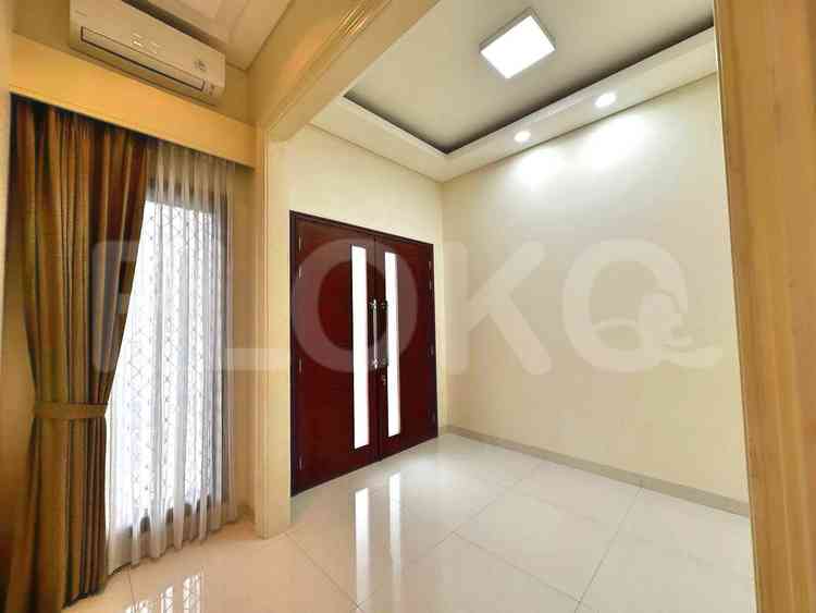 Disewakan Rumah 4 BR, Luas 800 m2 di Menteng, Menteng 4