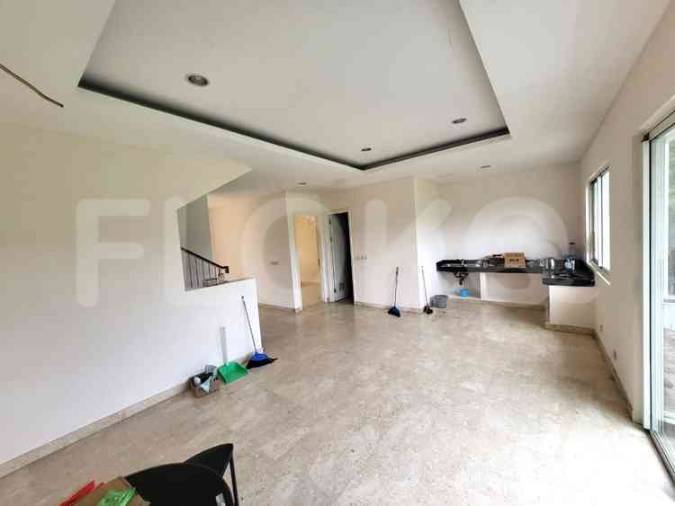 355 sqm, 5 BR house for rent in Golf Residences , Kemayoran 2