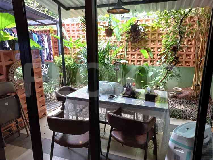 115 sqm, 3 BR house for rent in Cosmo Park, Tanah Abang 9