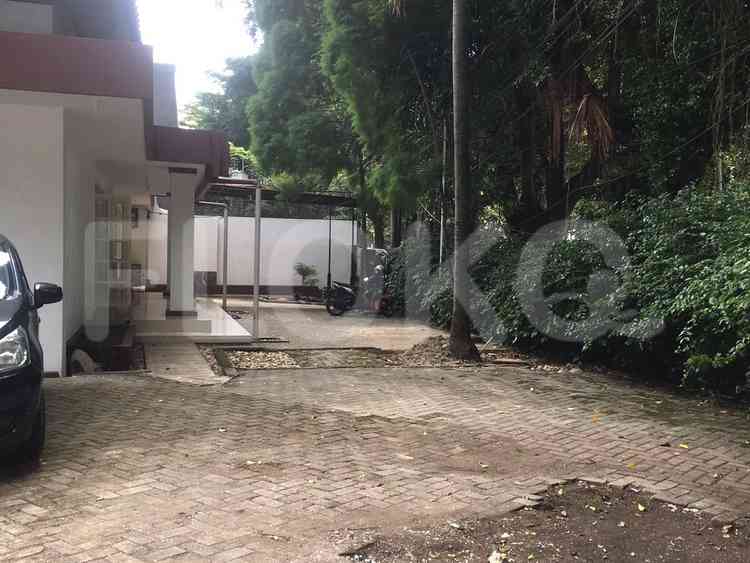 Disewakan Rumah 6 BR, Luas 450 m2 di M. Yamin, Menteng 3