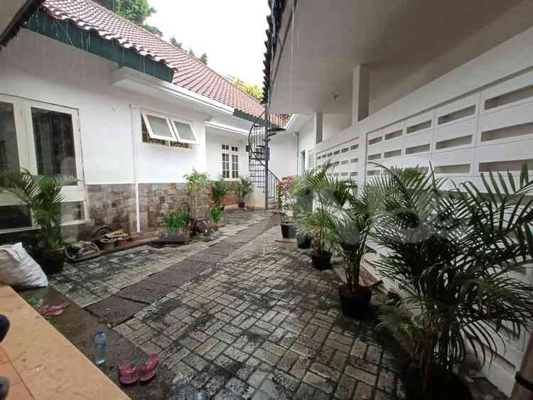 450 sqm, 6 BR house for rent in M. Yamin, Menteng 8