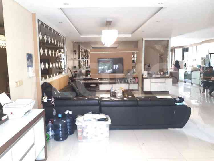 285 sqm, 5 BR house for rent in Golf Residence, Kemayoran 2