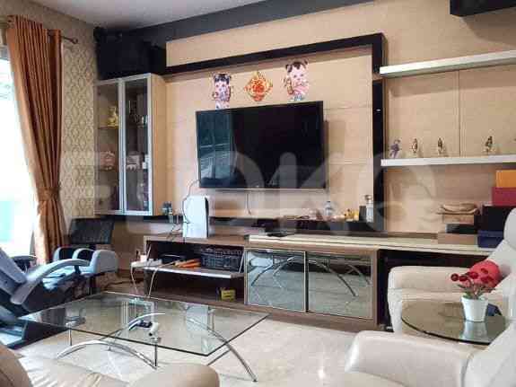 Disewakan Rumah 5 BR, Luas 255 m2 di Golf Residence, Kemayoran 1