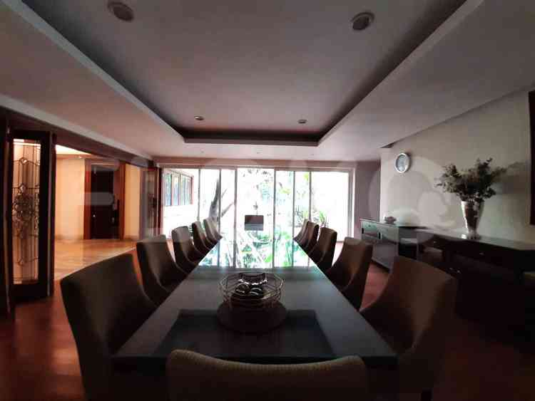 700 sqm, 4 BR house for rent in Jl. Situbondo, Menteng 11