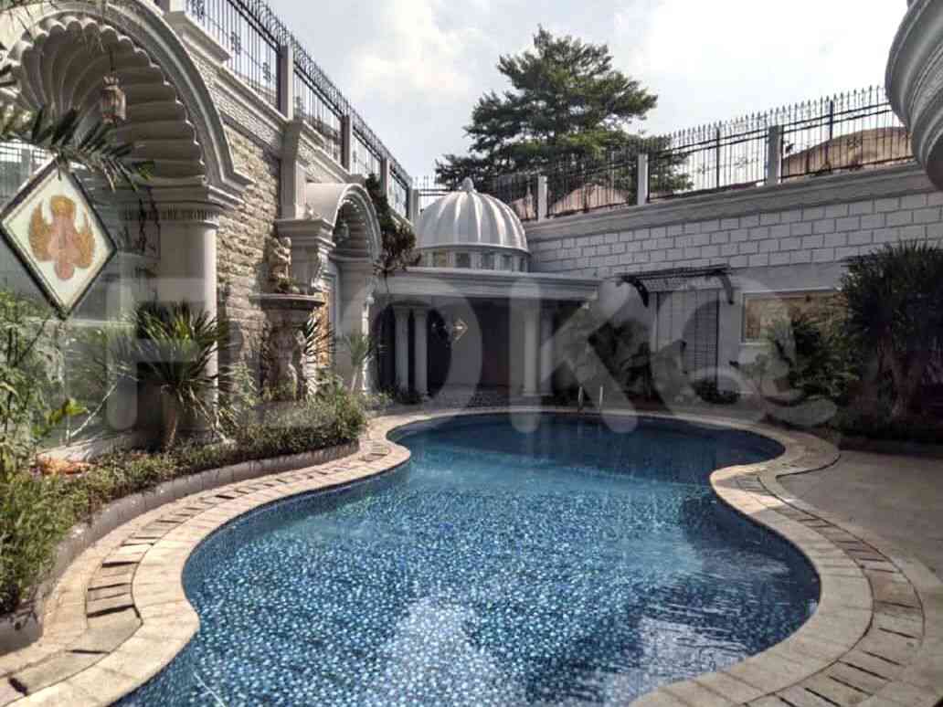 Disewakan Rumah 9 BR, Luas 1585 m2 di Menteng, Menteng 13