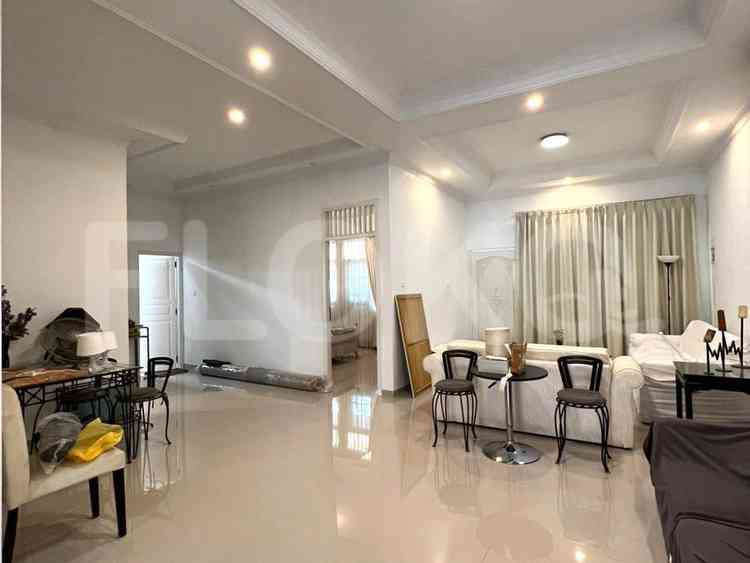 Disewakan Rumah 5 BR, Luas 340 m2 di Lebak Bulus, Lebak Bulus 2