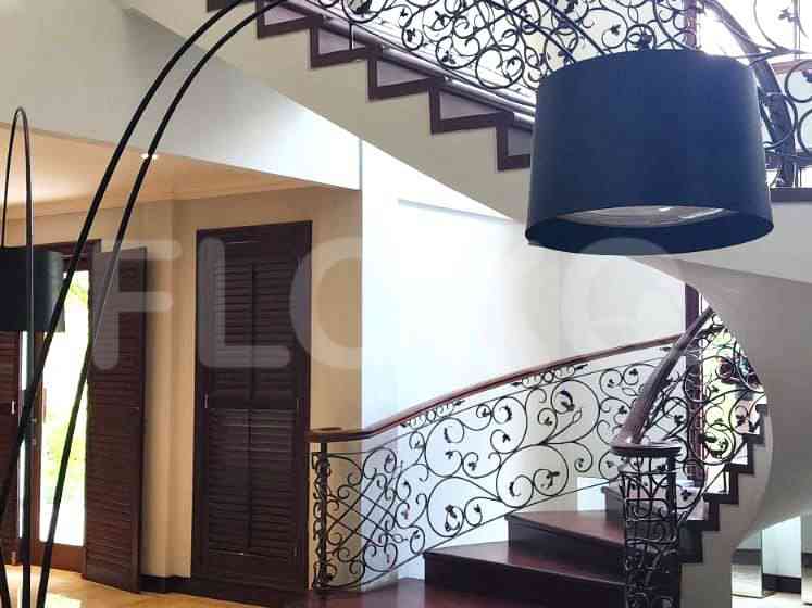 Disewakan Rumah 4 BR, Luas 800 m2 di Jl. Diponegoro, Menteng 12