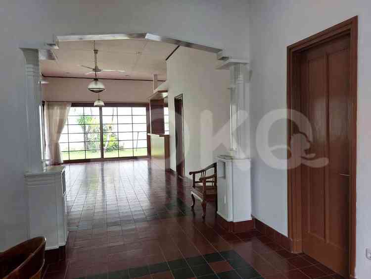 Disewakan Rumah 4 BR, Luas 339 m2 di Menteng, Menteng 5