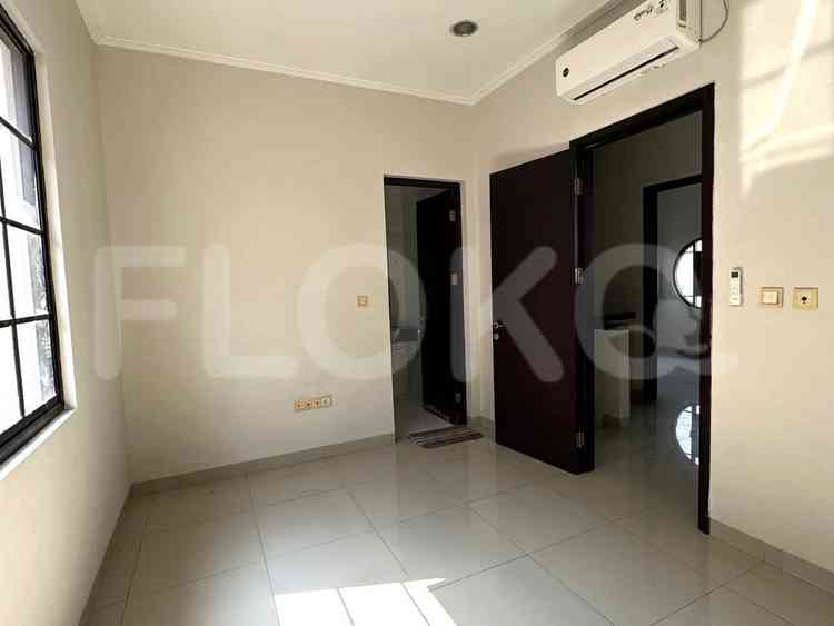 Disewakan Rumah 4 BR, Luas 120 m2 di Green Lake City Cluster East Asia, Cengkareng 2