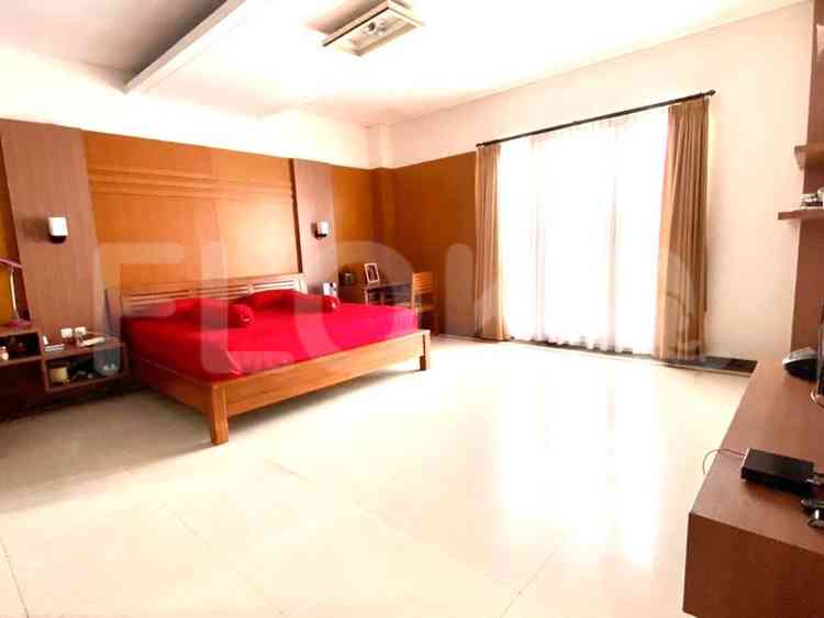 410 sqm, 6 BR house for rent in Jelambar , Grogol 13