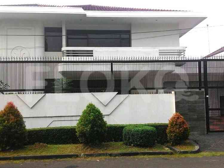 560 sqm, 5 BR house for rent in Taman Patra Kuningan, Kuningan 1