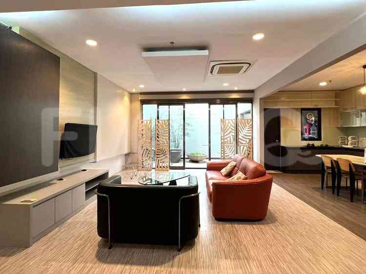 Disewakan Rumah 4 BR, Luas 240 m2 di Thamrin City, Thamrin 2