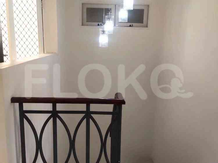 230 sqm, 3 BR house for rent in Mutiara Palem, Cengkareng 4