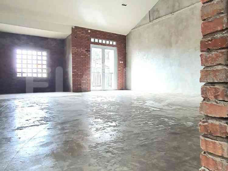 204 sqm, 3 BR house for rent in Tanjung Duren, Grogol 10