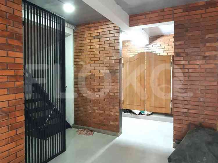 204 sqm, 3 BR house for rent in Tanjung Duren, Grogol 4