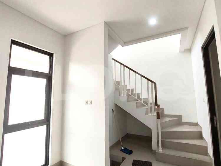 Disewakan Rumah 3 BR, Luas 50 m2 di Cluster Oxalis Metland Puri , Cengkareng 3